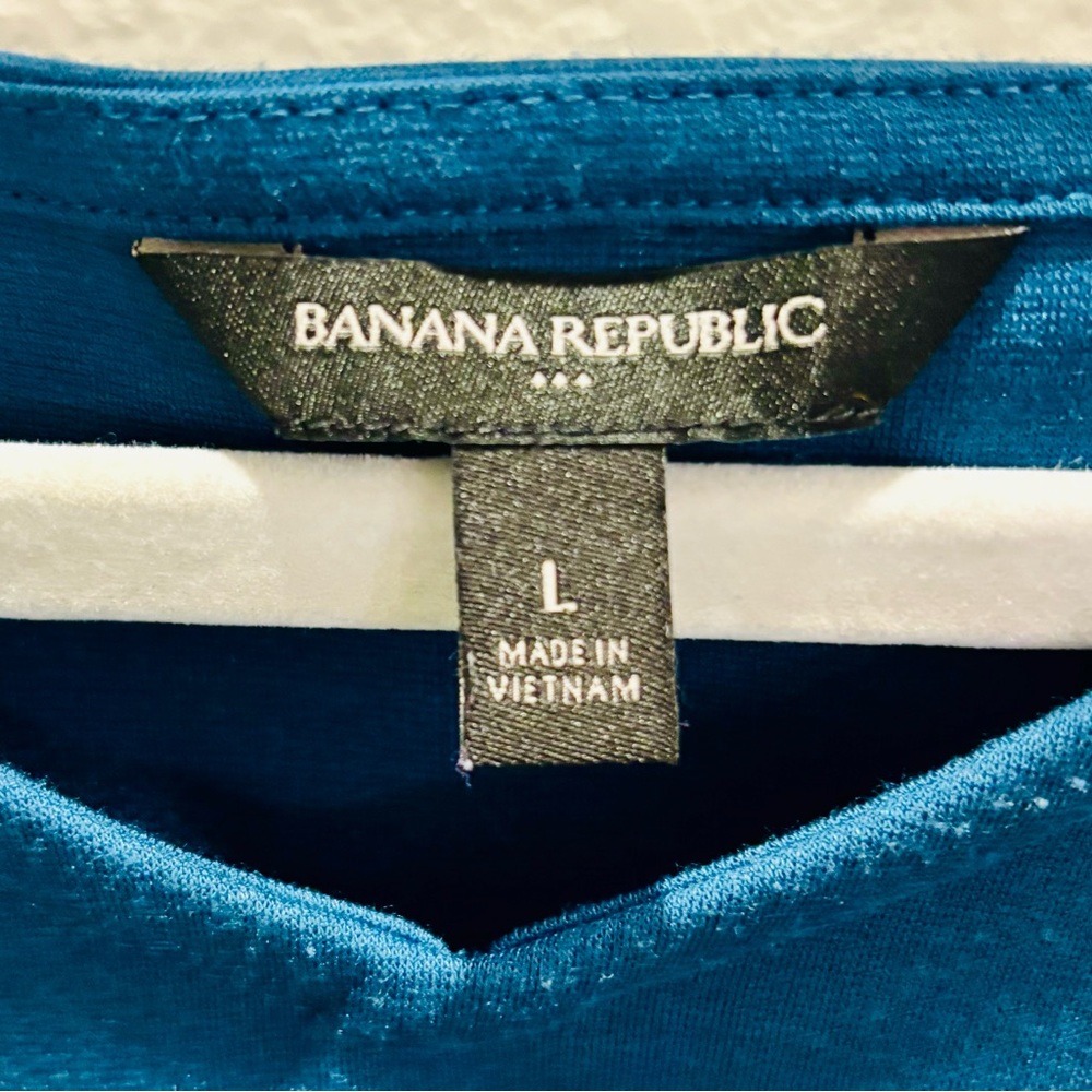 Banana Republic Women's Peacock Blue Top - Picture 4 of 6